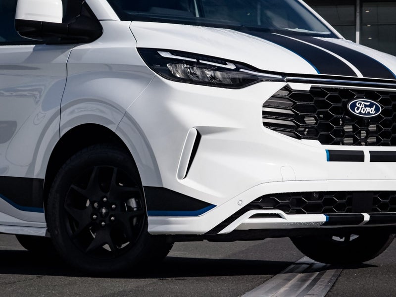 2025 Ford Transit Custom 320 Sport Awd image 3