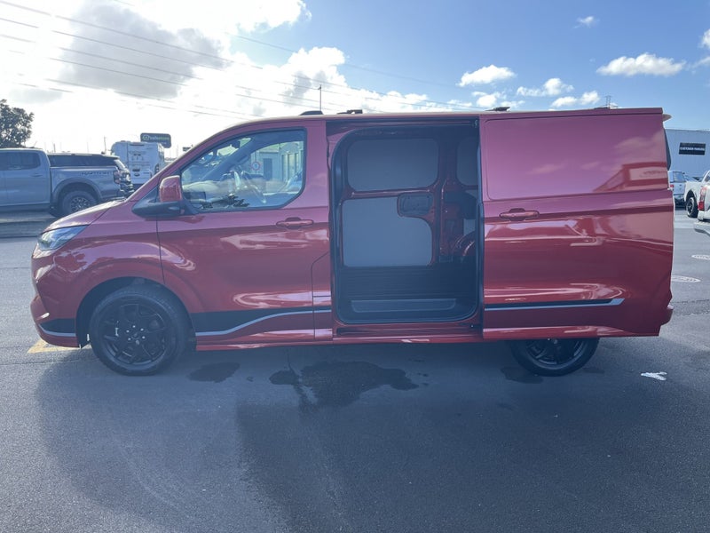 2025 Ford Transit Custom 320 Sport Awd image 4