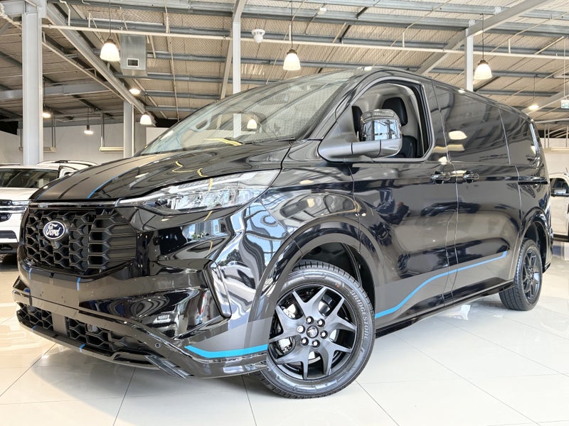 2025 Ford Transit Custom 320 Sport Awd image 2