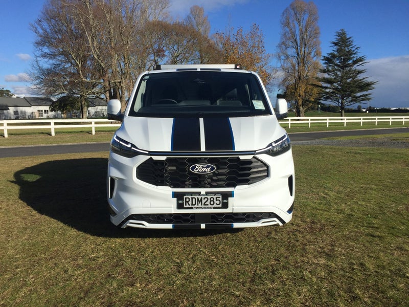 2025 Ford Transit CUSTOM 320 SPORT AWD image 2