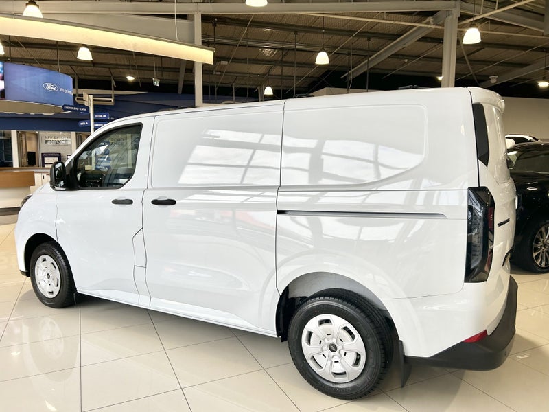 2025 Ford Transit Custom 320 Swb 2.0D image 5