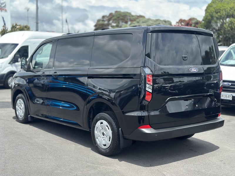 2025 Ford Transit Custom 320 Swb 2.0D image 4