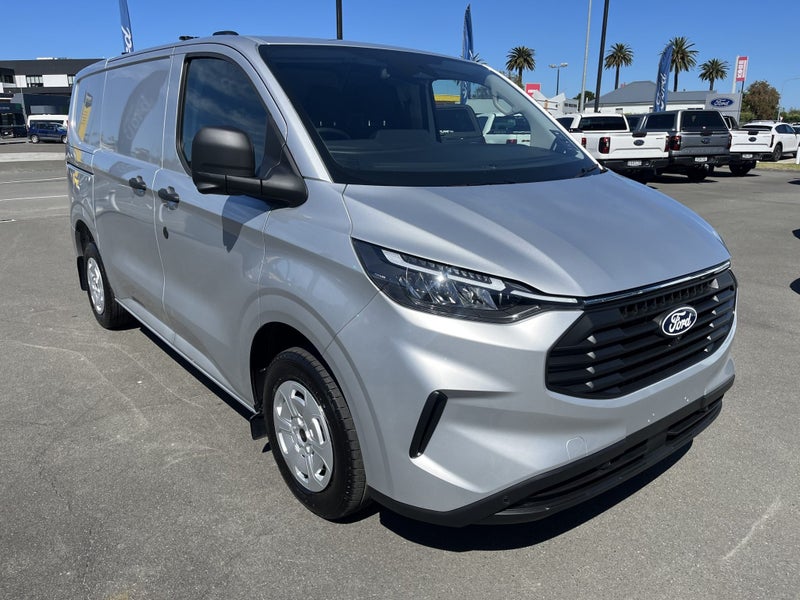 2025 Ford Transit Custom 320 SWB 2.0D image 2