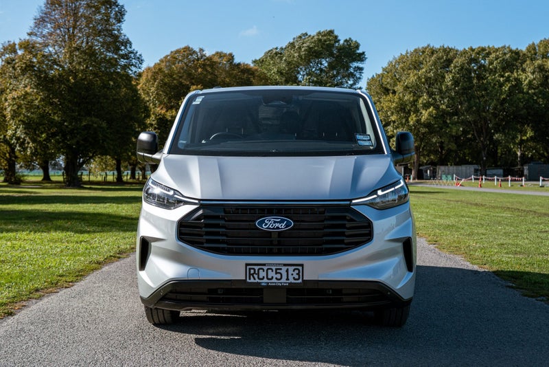 2025 Ford Transit Custom 320 SWB 2.0L Diesel image 3