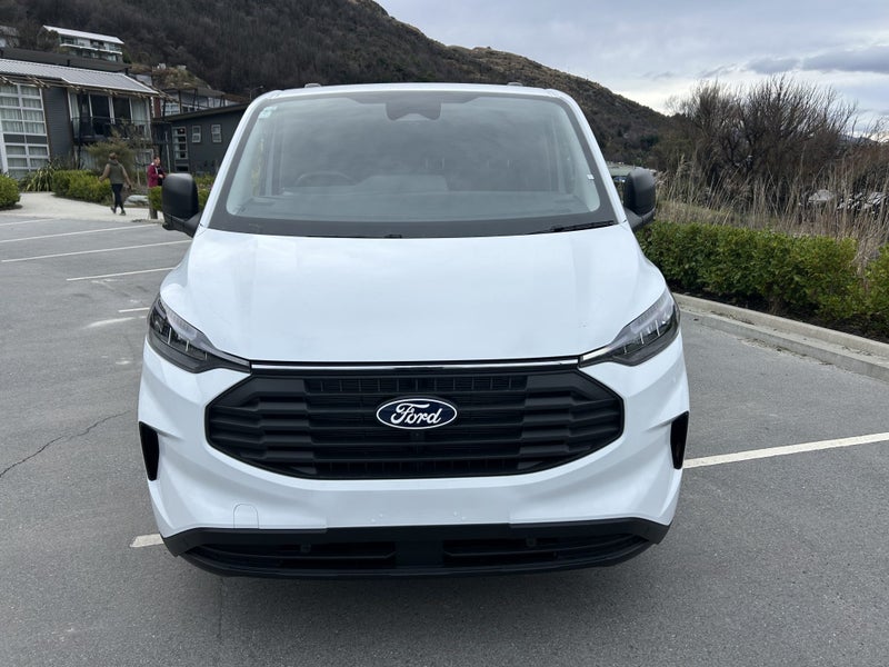 2025 Ford Transit Custom 320 SWB 2.0L Diesel image 2
