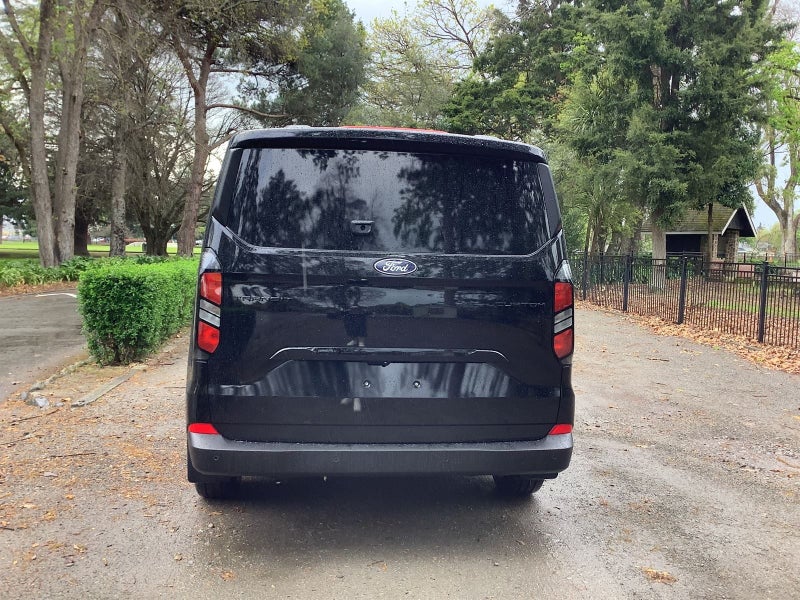 2025 Ford Transit CUSTOM 320 SWB image 4