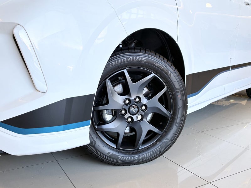 2025 Ford Transit Custom 320 SWB Sport AWD image 5