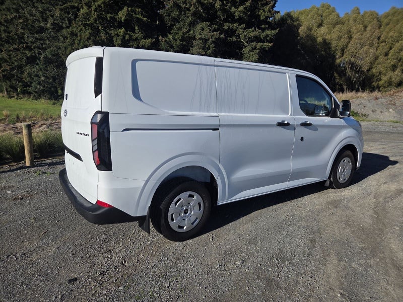 2025 Ford Transit CUSTOM 320 SWB Van image 2