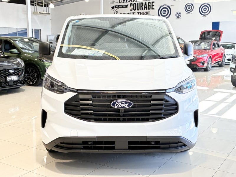 2025 Ford Transit Custom 320L 2.0 AWD image 4