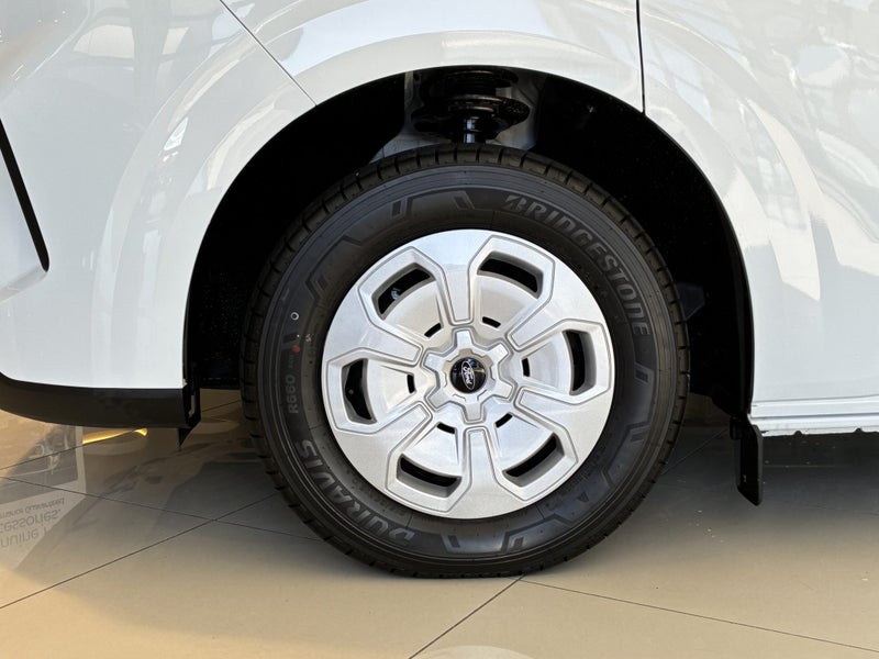 2025 Ford Transit Custom 320L 2.0 AWD image 5