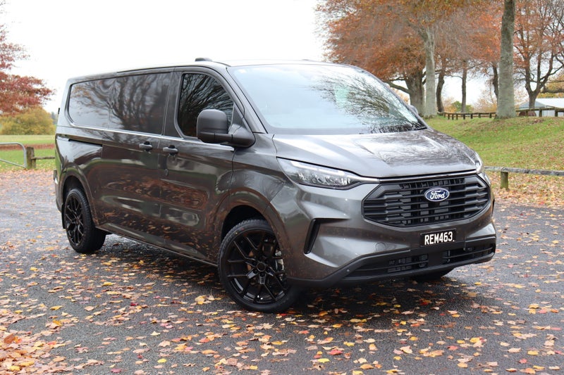 2025 Ford Transit Custom 320L 2.0D image 1