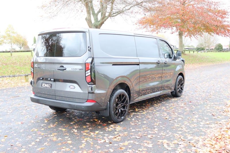 2025 Ford Transit Custom 320L 2.0D image 4