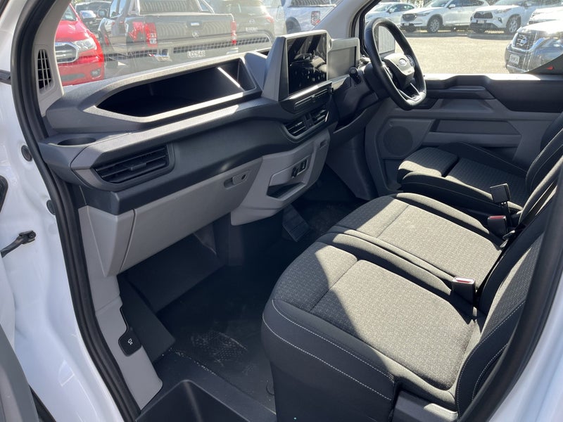 2025 Ford Transit Custom 320L 2.0D image 4