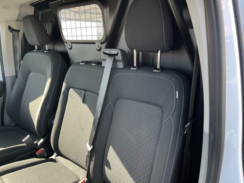 2025 Ford Transit Custom 320L 2.0D image 5