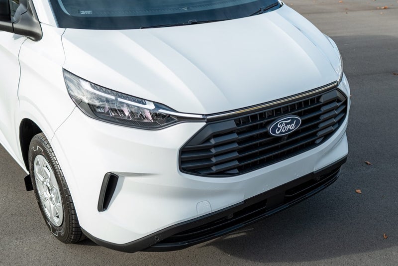 2025 Ford Transit Custom 320L 2.0L Diesel/AWD image 2