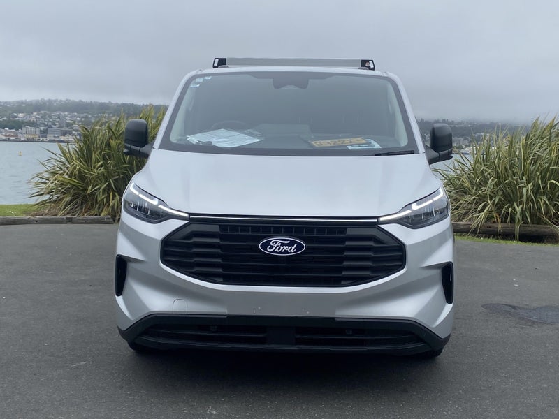 2025 Ford Transit Custom 320L - AWD image 3