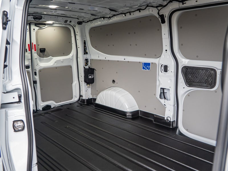 2025 Ford Transit Custom 320L BEV image 2