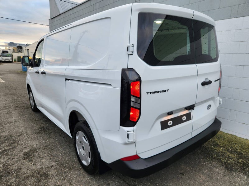 2025 Ford Transit Custom 320S image 4