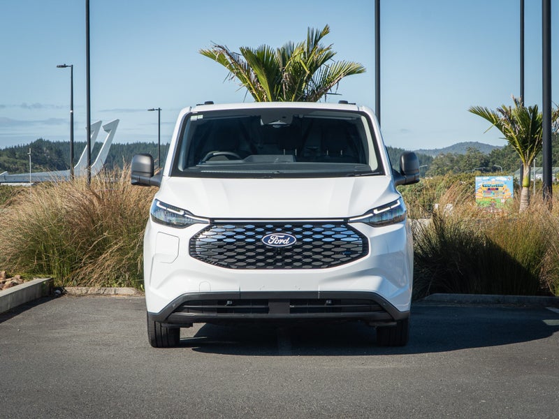 2025 Ford Transit Custom 320S BEV image 4