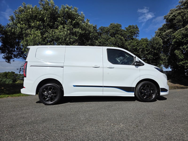 2025 Ford Transit CUSTOM 320S SPORT VAN 2.0D AW... image 4