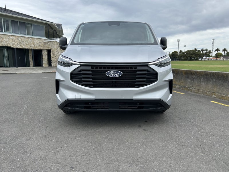 2025 Ford Transit Custom 320S SWB 2.0D image 2