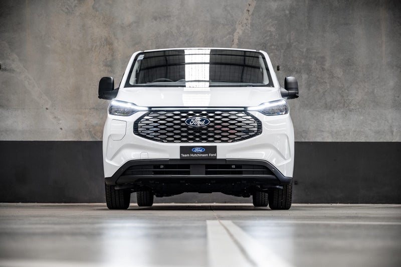 2025 Ford Transit Custom 340 LWB EV image 5