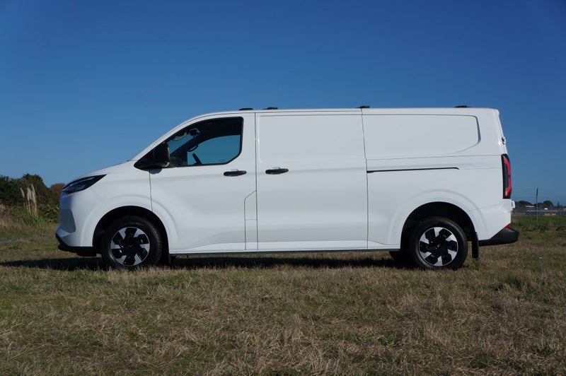 2025 Ford Transit CUSTOM 340L BEV 1A RWD image 4