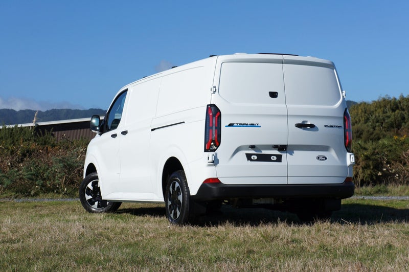 2025 Ford Transit CUSTOM 340L BEV 1A RWD image 5