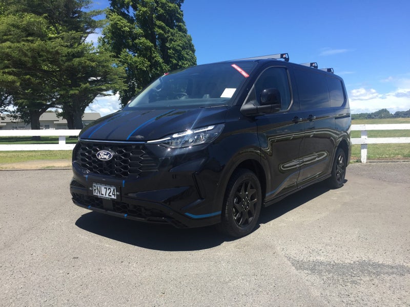 2025 Ford Transit CUSTOM SPORT 320 AWD image 3