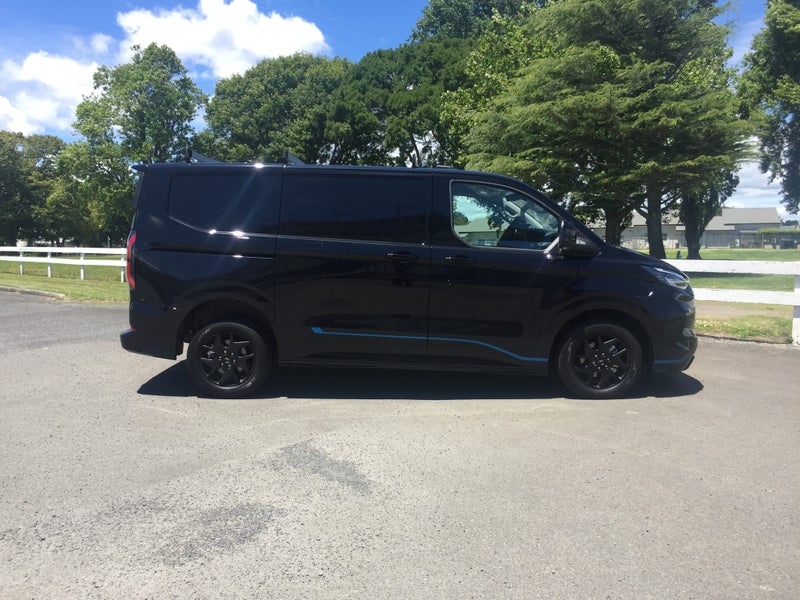 2025 Ford Transit CUSTOM SPORT 320 AWD image 4