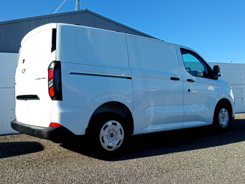 2025 Ford Transit SWB CUSTOM 320 2.0L image 5
