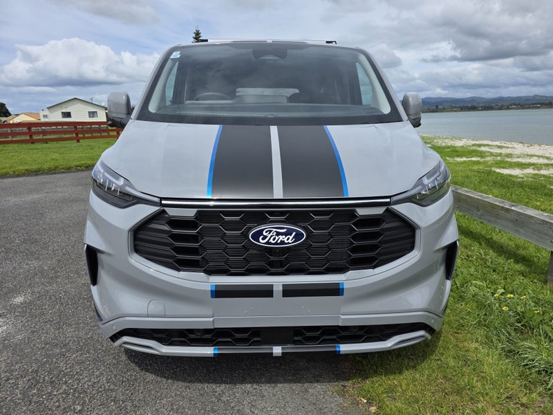 2025 Ford Transit TOURNEO 320L SPORT BUS 2.0D A... image 3