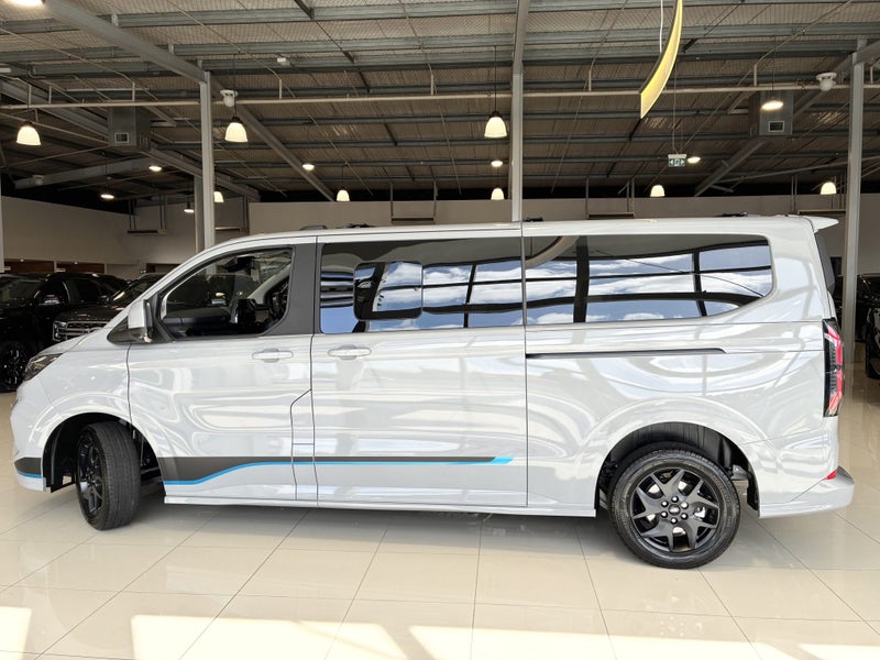 2025 Ford Transit Tourneo 8 Seater AWD Bus 2.0 image 5