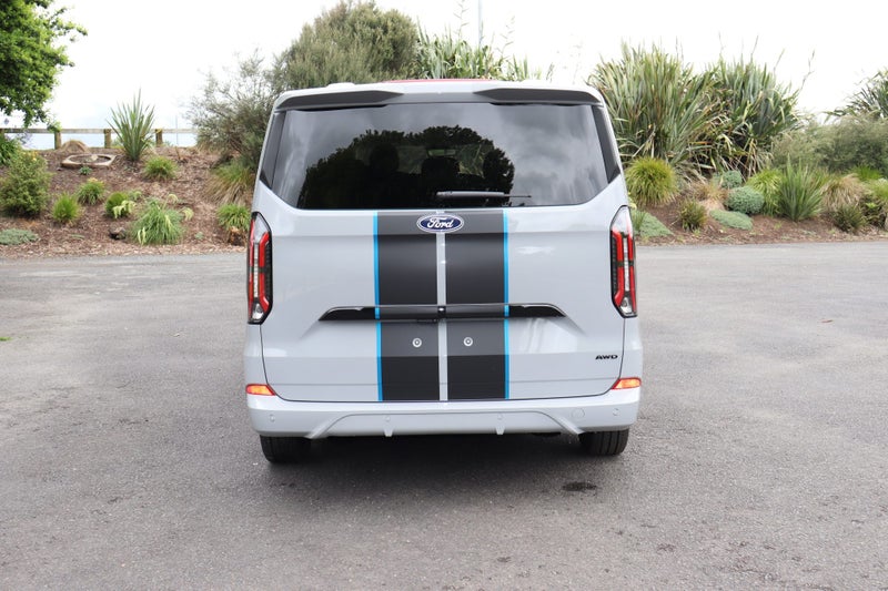 2025 Ford Transit Tourneo Custom Sport image 5