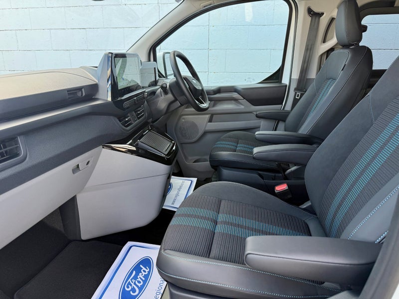 2025 Ford Transit Tourneo Sport AWD image 5