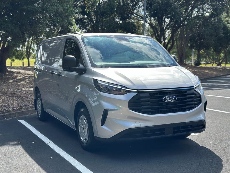 2025 Ford Transit VAN 320S 2.0D 8A Custom image 1
