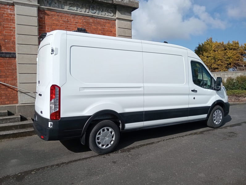 2025 Ford Transit Van 350L 2.0D RWD image 3