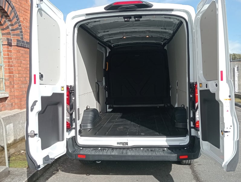 2025 Ford Transit Van 350L 2.0D RWD image 5
