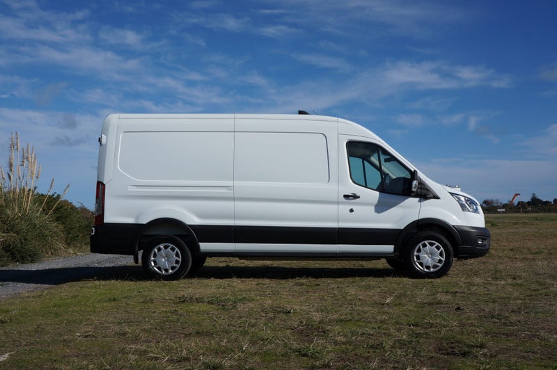 2025 Ford Transit VAN 350L BEV 1A RWD image 2