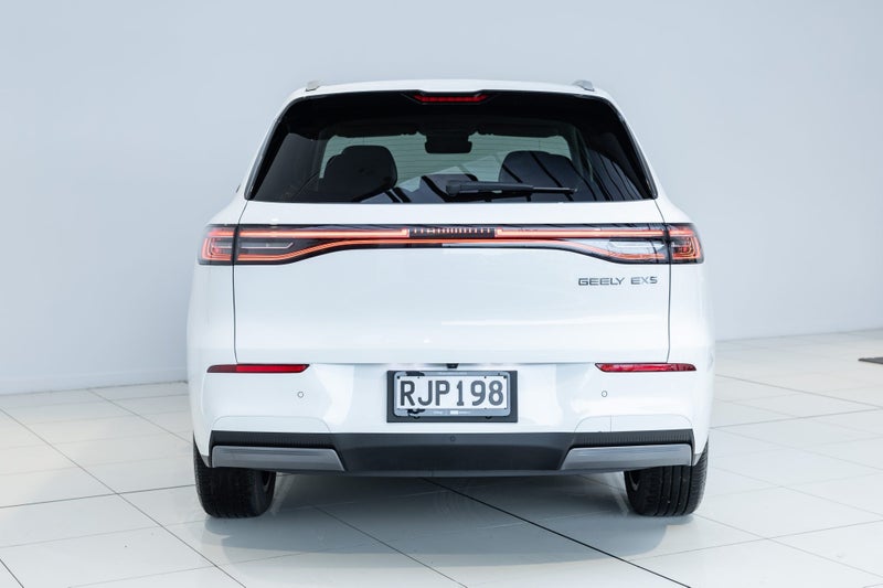 2025 Geely EX5 Inspire image 3