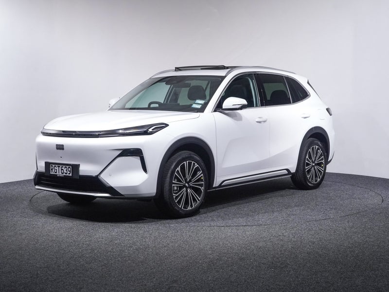 2025 Geely Starray EM-i Inspire PHEV Super Hybrid image 3