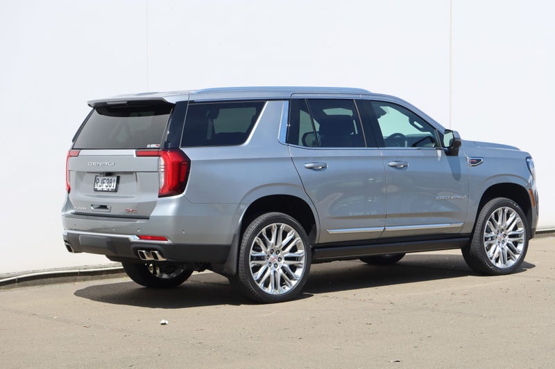 2025 GMC Denali Yukon Denali image 3