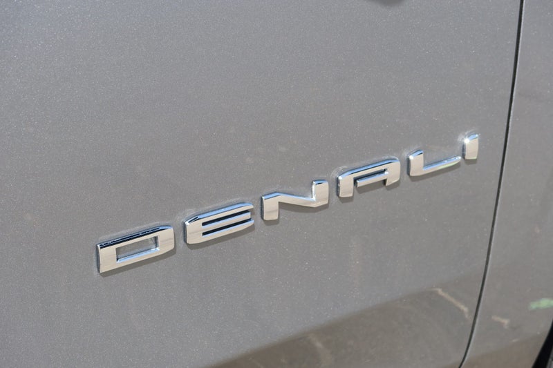 2025 GMC Denali Yukon Denali image 5