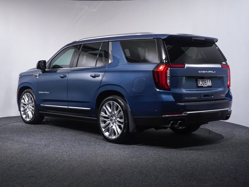 2025 GMC Yukon Denali 6.2L V8 image 2