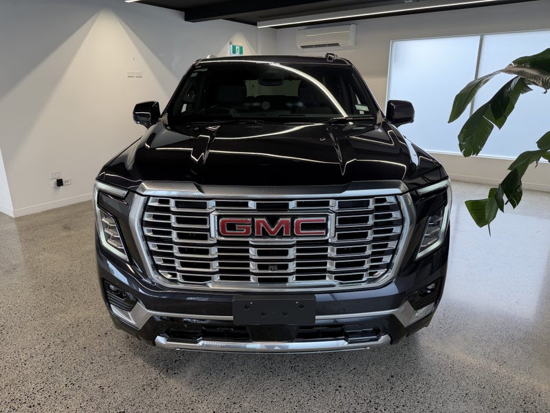 2025 GMC Yukon Denali image 2