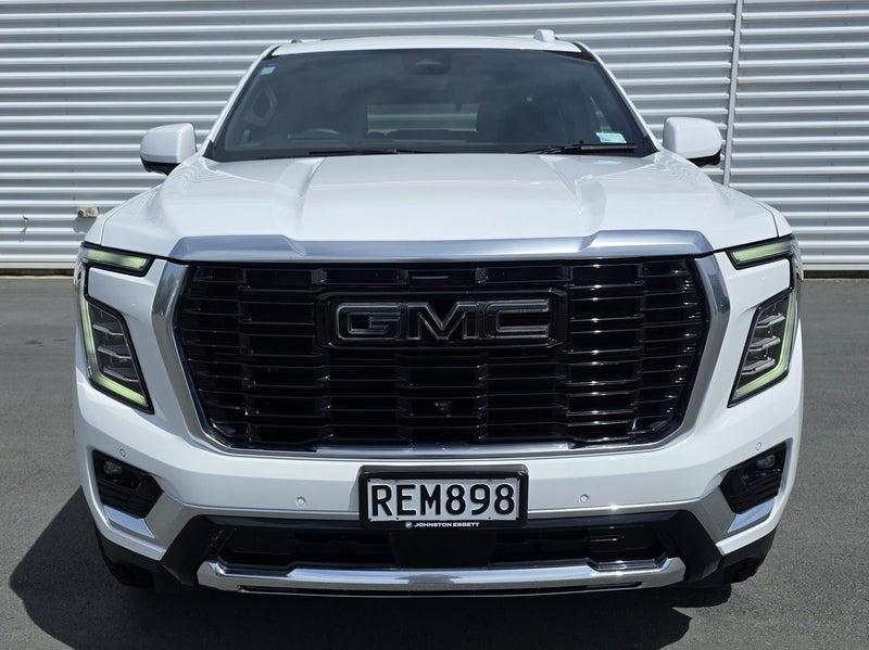 2025 GMC Yukon Denali image 2