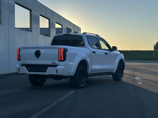 2025 GWM Cannon Alpha Lux PHEV 4WD Alpha Lux Ph... image 3