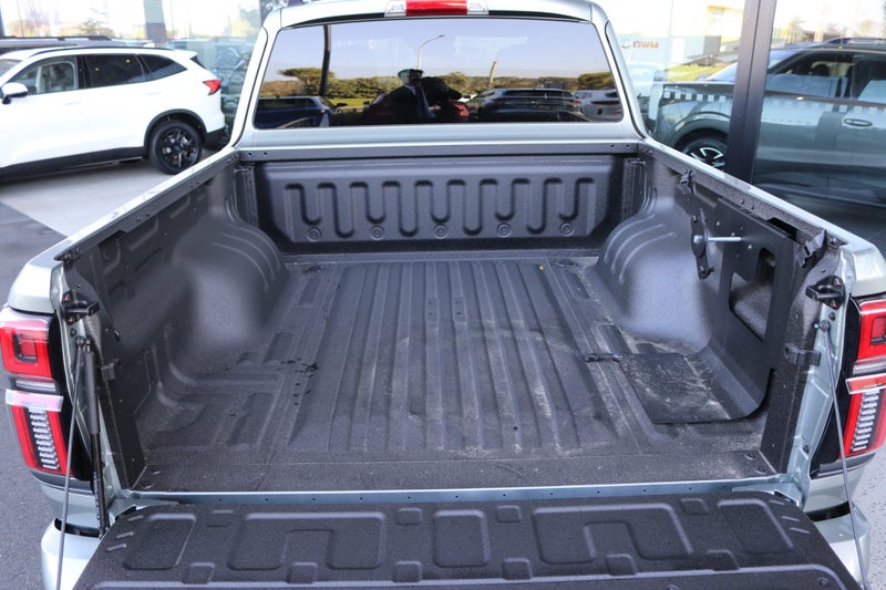 2025 GWM Cannon Alpha Lux PHEV image 4