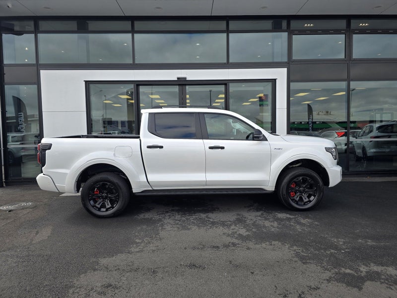 2025 GWM Cannon ALPHA ULTRA PHEV image 3