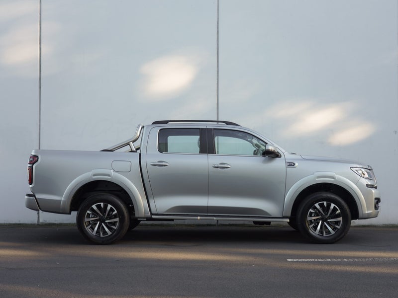 2025 GWM Cannon Lux 2.4TDi D-Cab 4WD 8A 4Dr Ute image 3